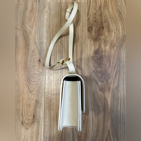 Quince Italian Leather Box Shoulder Bag – Cream - Picture 4 of 11